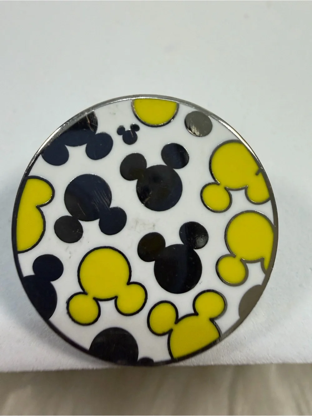 Disney round enamel